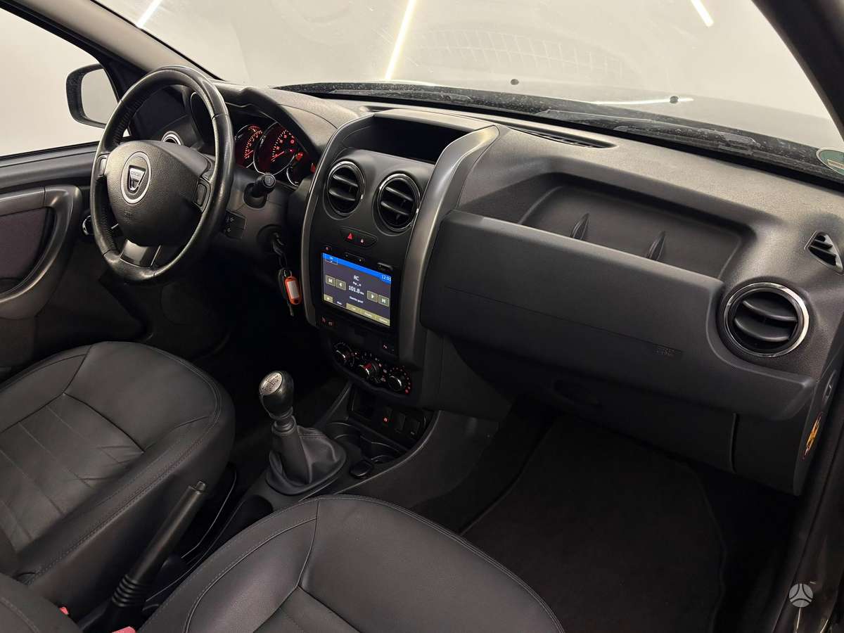 Dacia Duster, 1.2 l., Внедорожник / Кроссовер