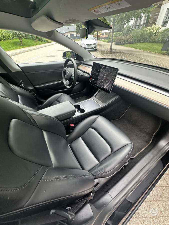 Tesla Model 3, 55 кВт·ч, Хэтчбек