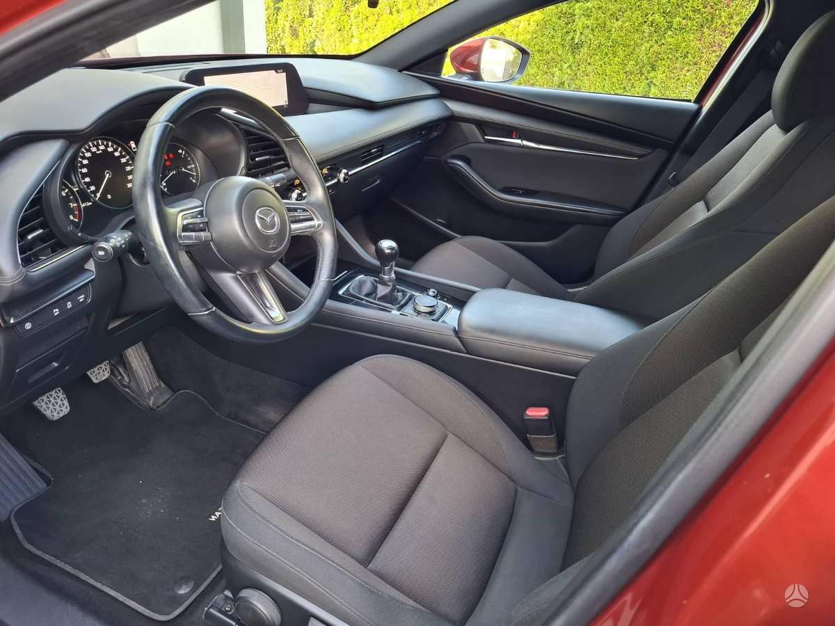 Mazda 3, 2.0 l., hatchback