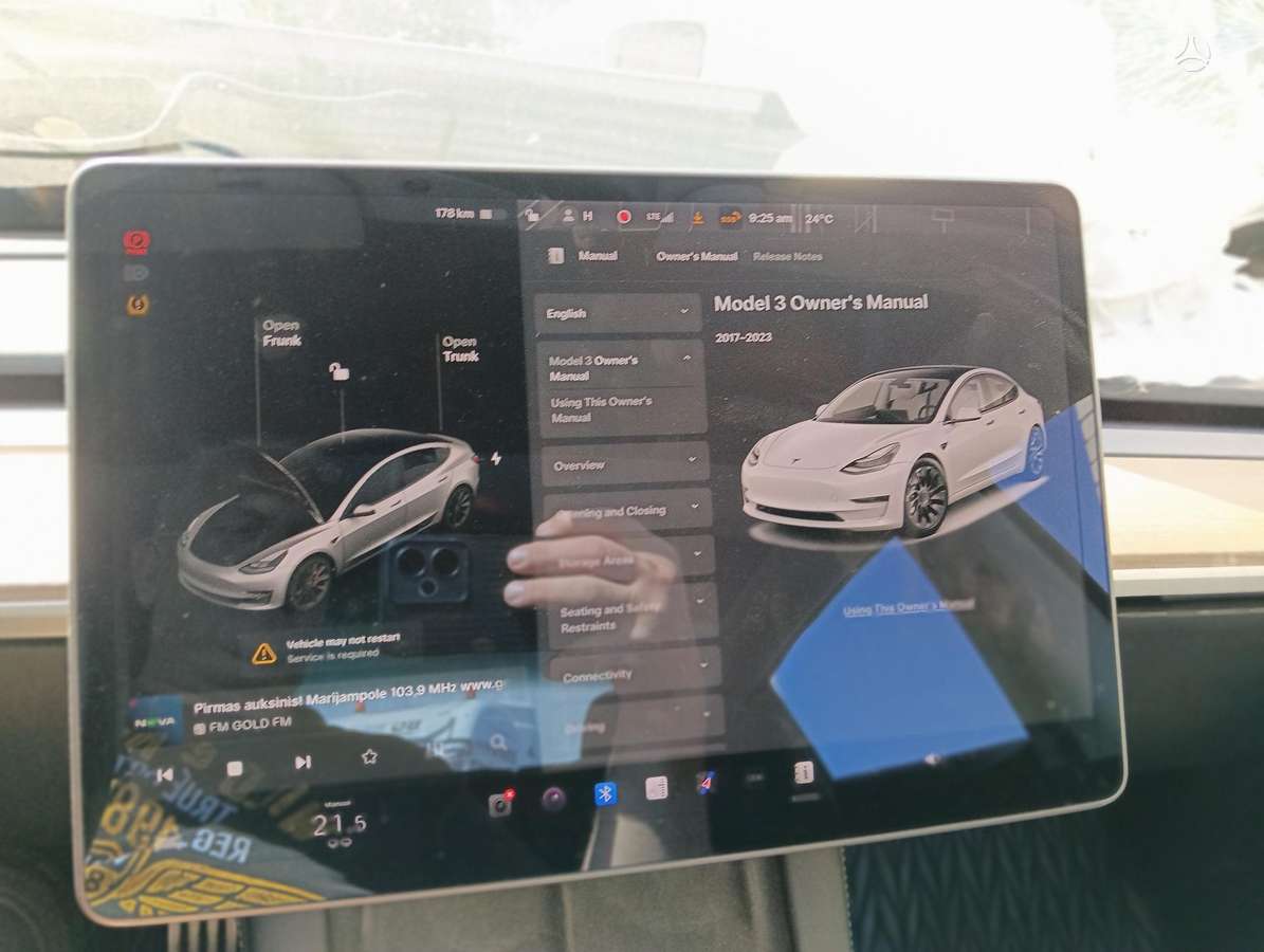 Tesla Model 3, 81 kWh, hatchback