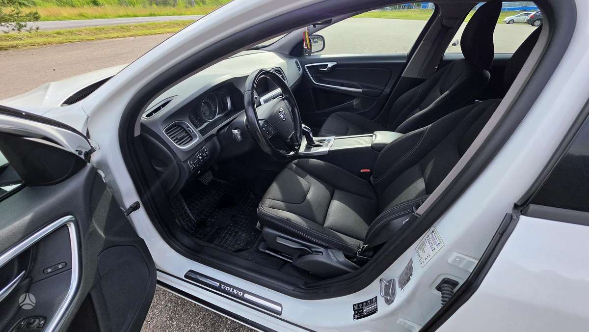 Volvo V60, 2.0 l., Универсал