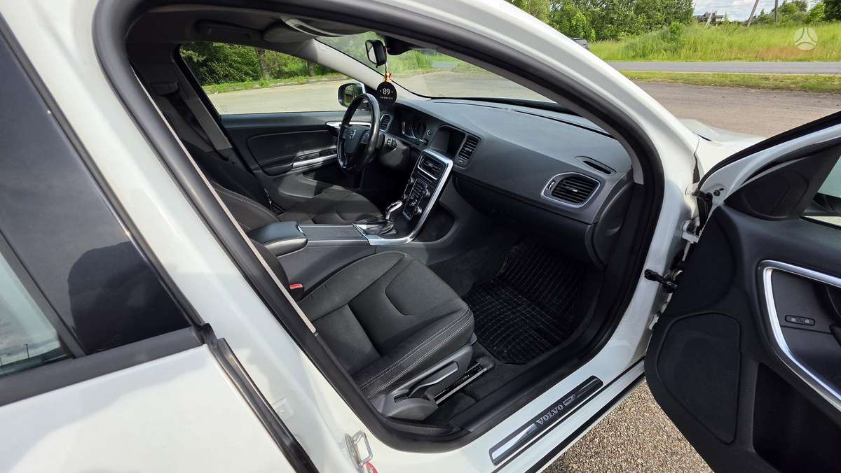 Volvo V60, 2.0 l., Универсал