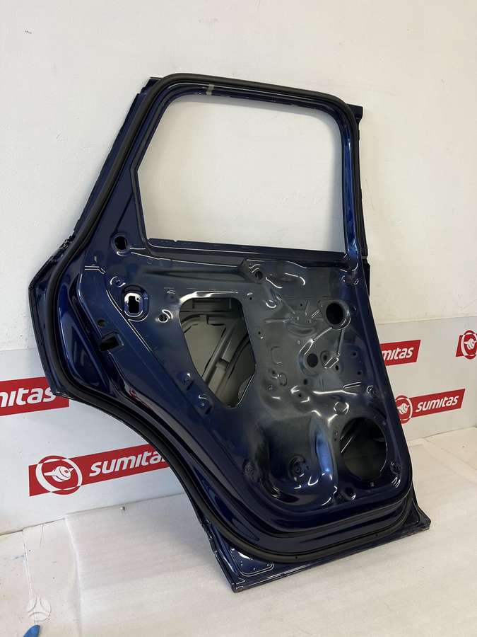Audi Q3, 83A833123, durys