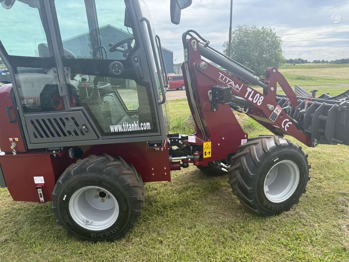 Titan TL08, frontal loader