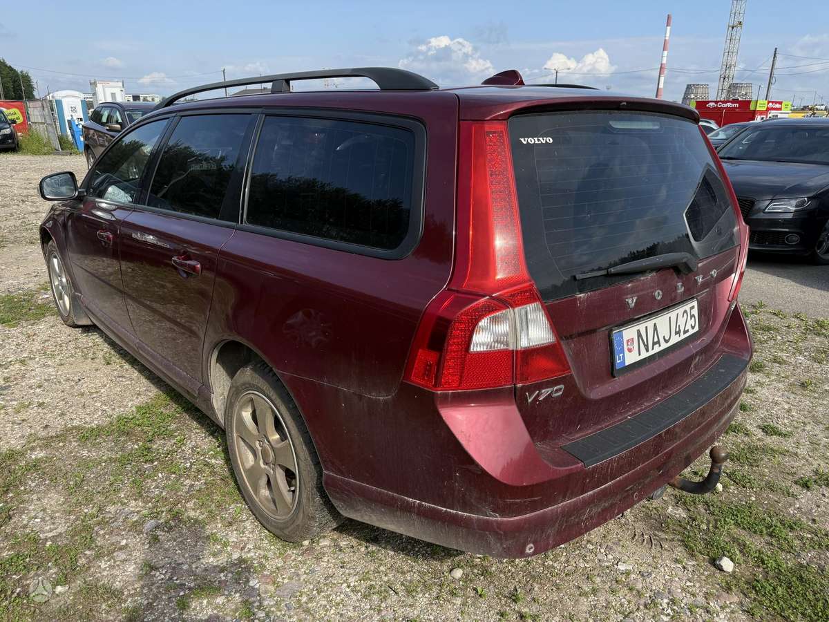 Volvo V70, 2.4 l., wagon