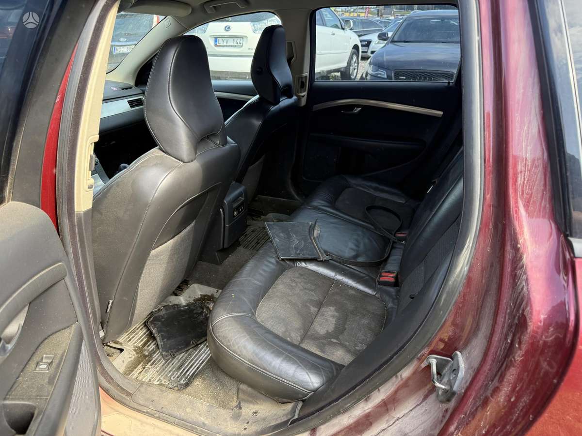 Volvo V70 - 8