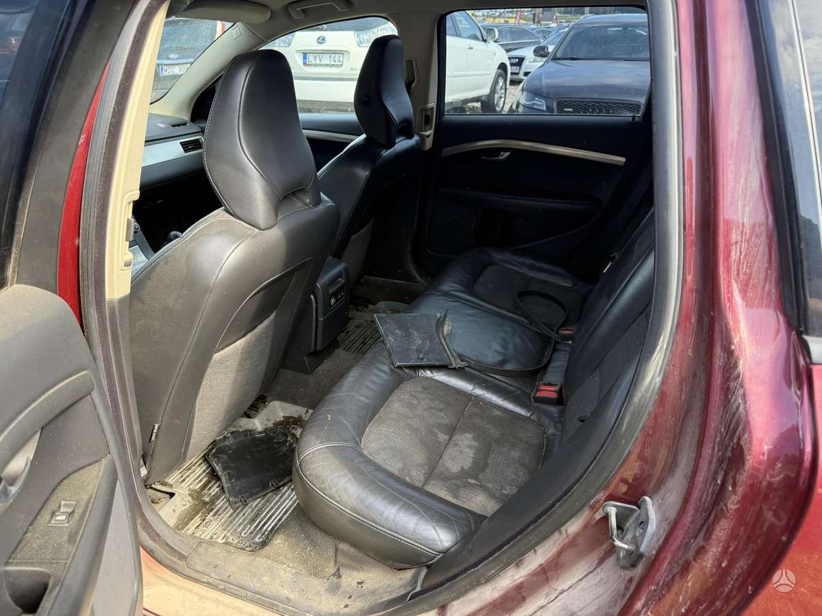 Volvo V70, 2.4 l., wagon