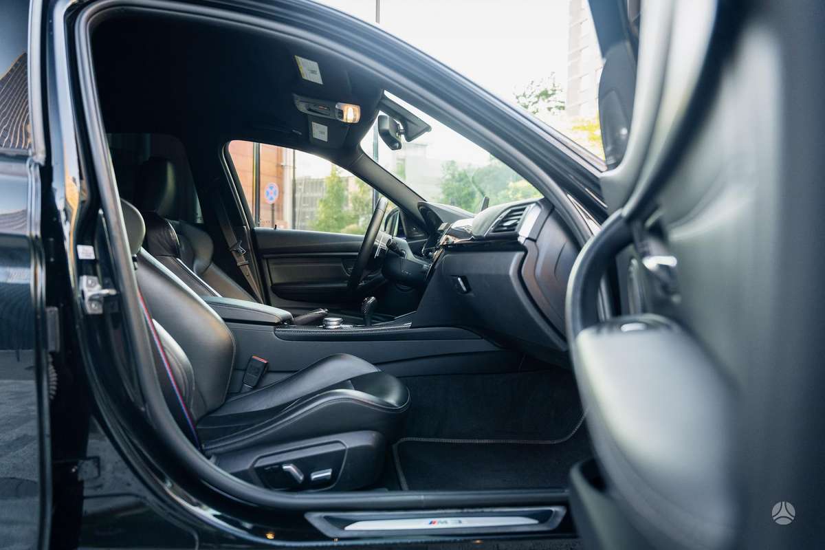 BMW M3, 3.0 l., Седан