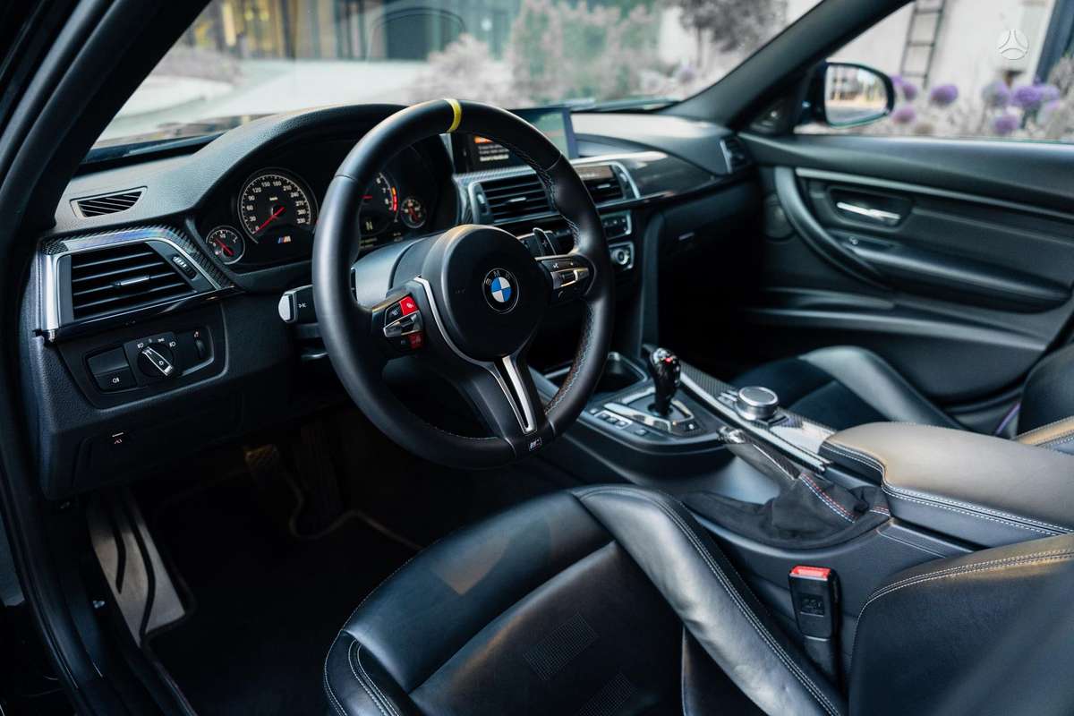 BMW M3, 3.0 l., Седан