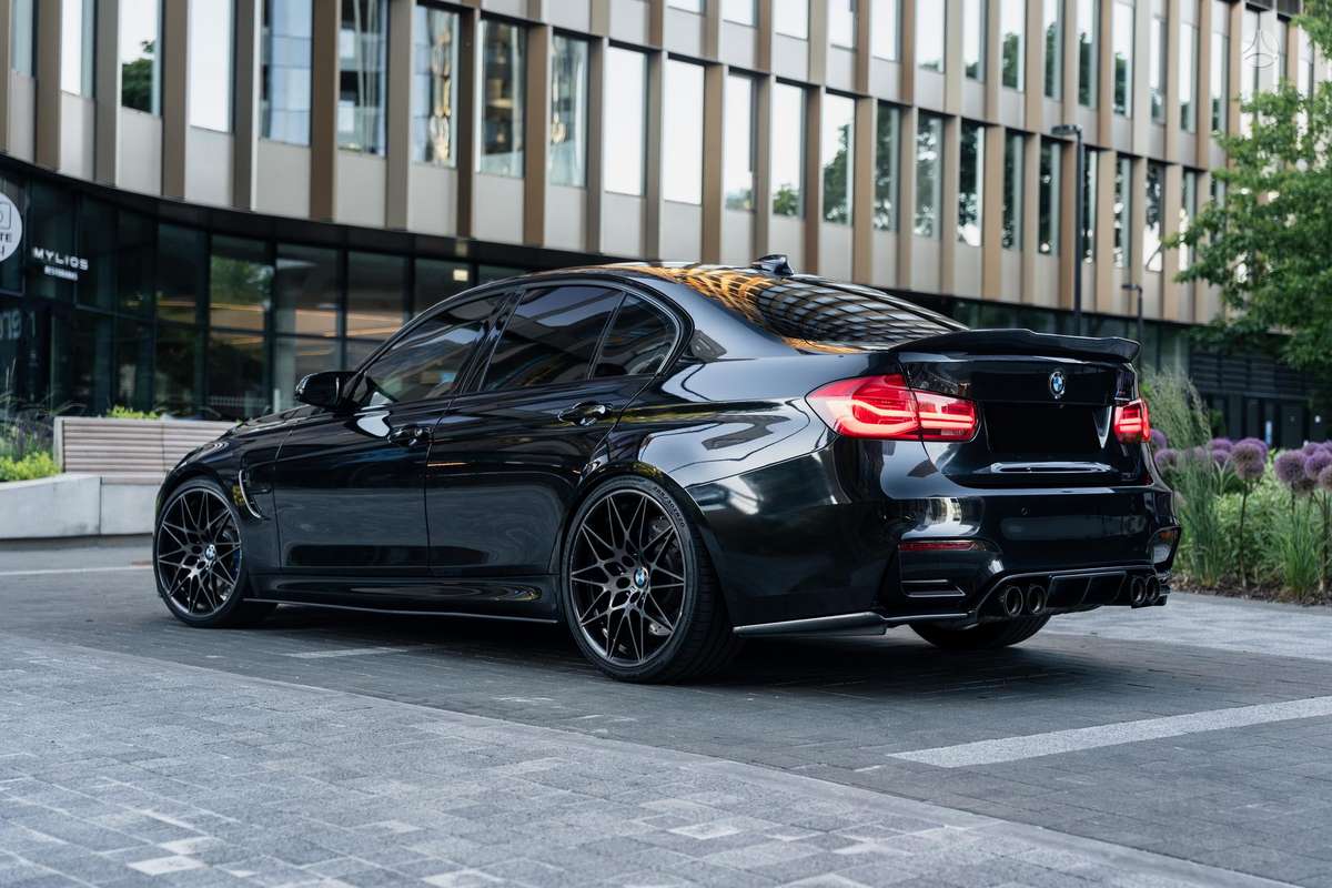 BMW M3, 3.0 l., Седан