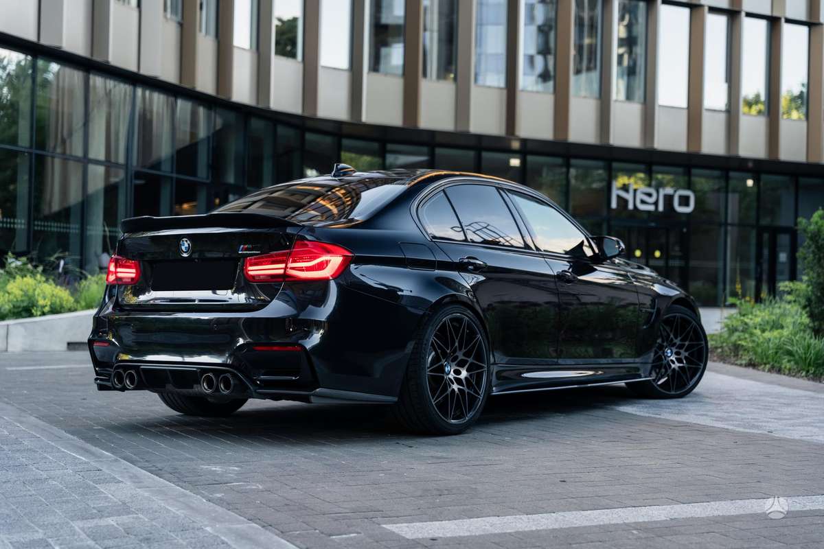 BMW M3, 3.0 l., Седан
