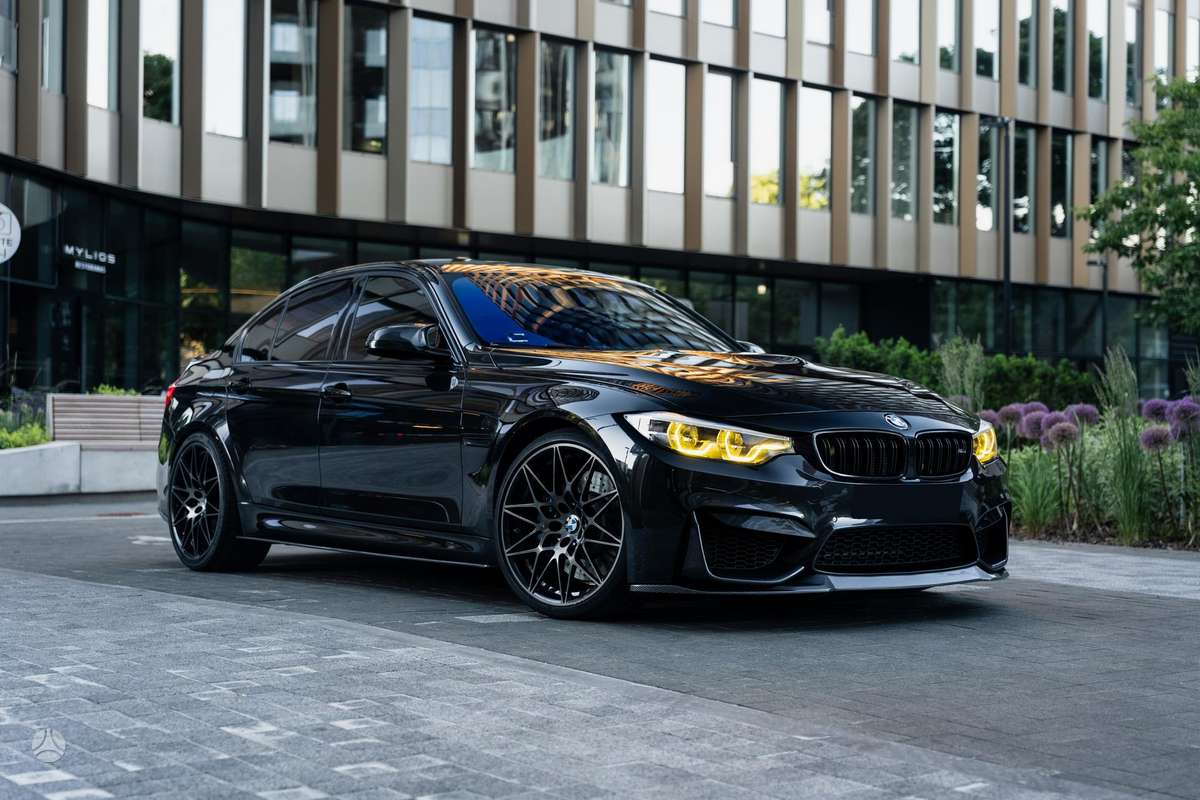 BMW M3, 3.0 l., Седан
