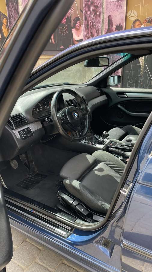 BMW 330, 3.0 l., Седан