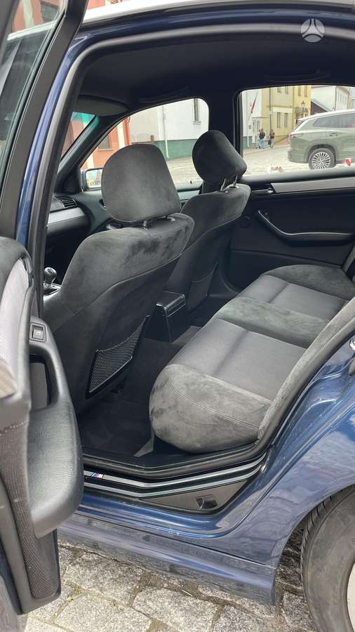 BMW 330, 3.0 l., Седан