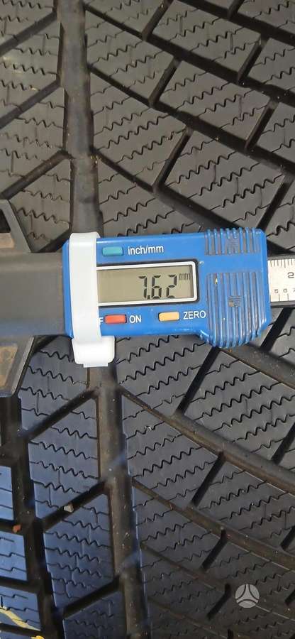 Continental, žieminės 255/40 R20