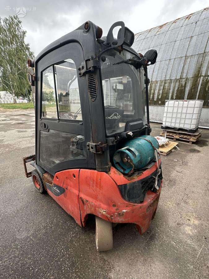 Linde H16T, šakiniai krautuvai