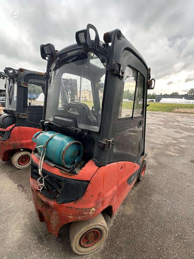 Linde H16T, šakiniai krautuvai
