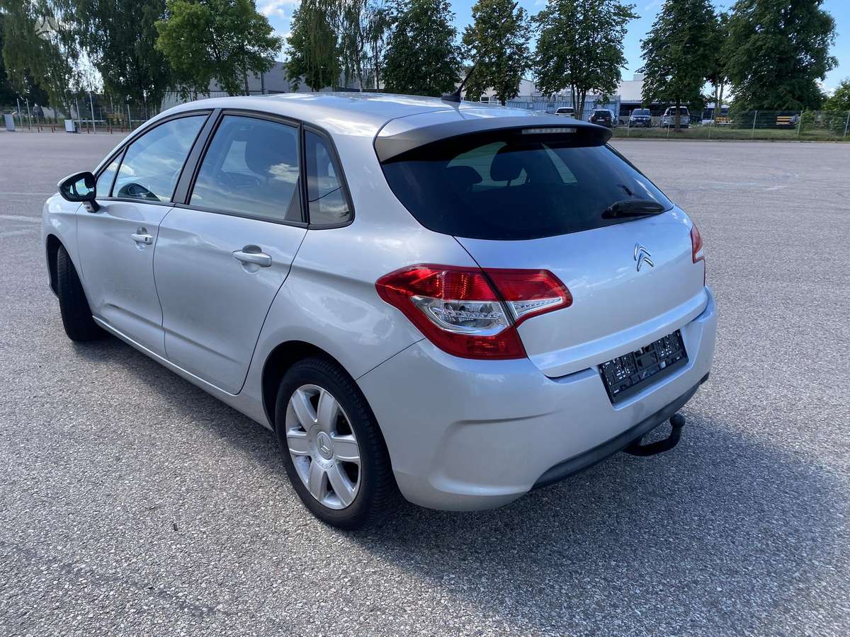 Citroen C4, 1.6 l., Хэтчбек