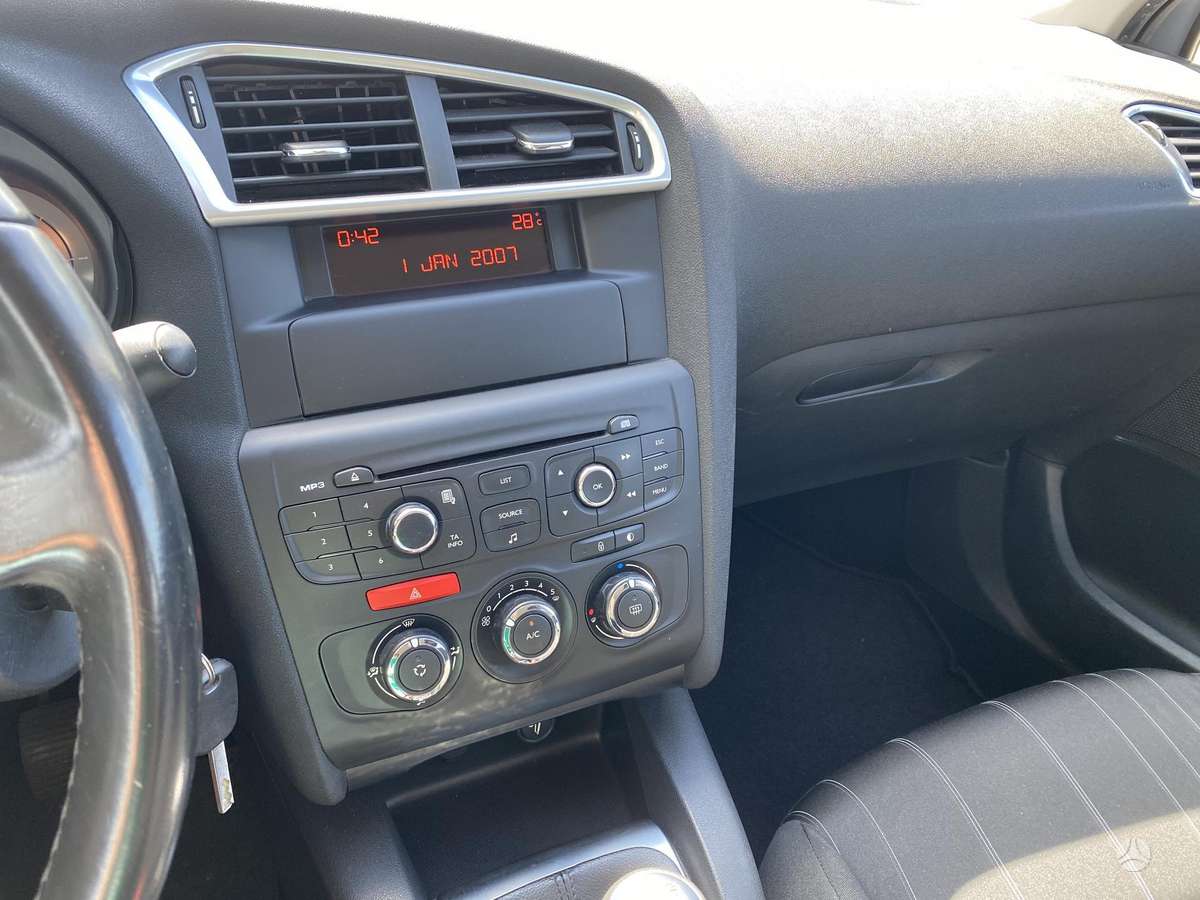 Citroen C4, 1.6 l., Хэтчбек