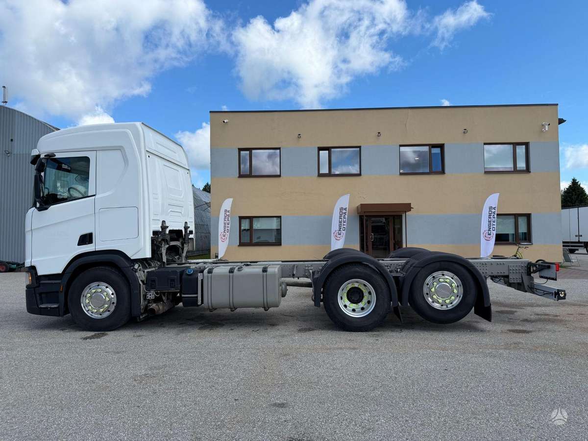 Scania R500, cab-chassis trucks
