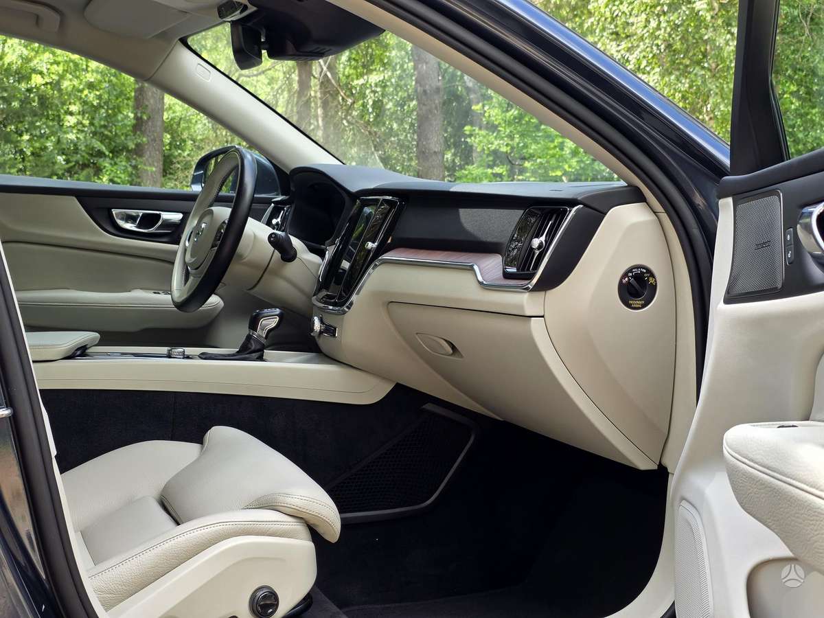 Volvo V60, 2.0 l., Универсал