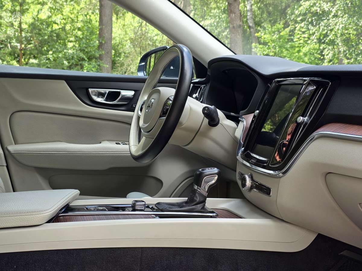 Volvo V60, 2.0 l., Универсал