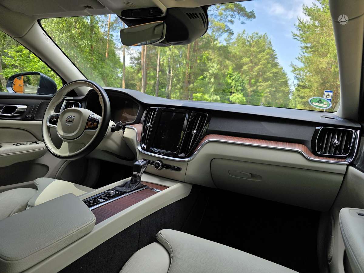 Volvo V60, 2.0 l., Универсал