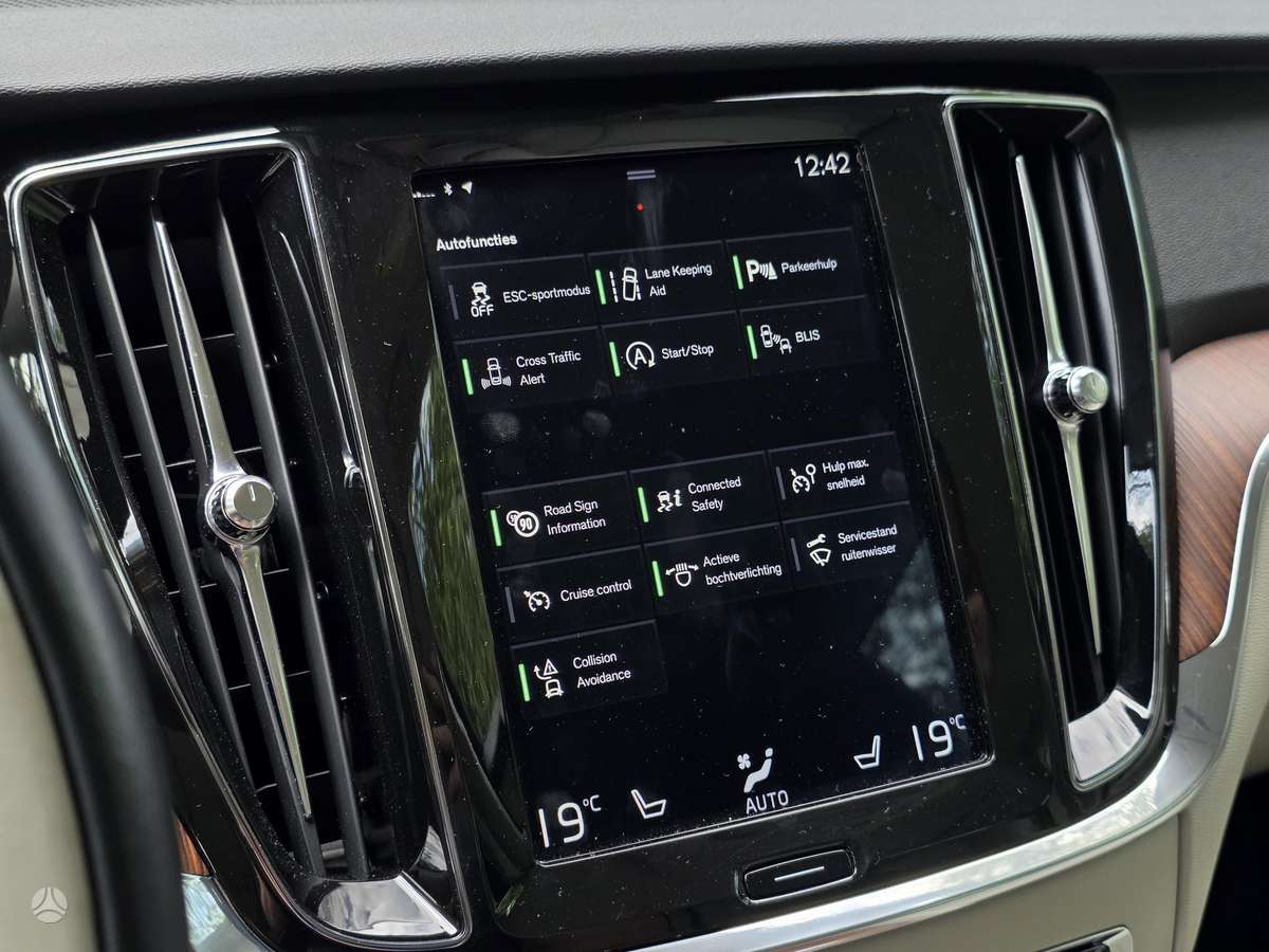 Volvo V60, 2.0 l., Универсал