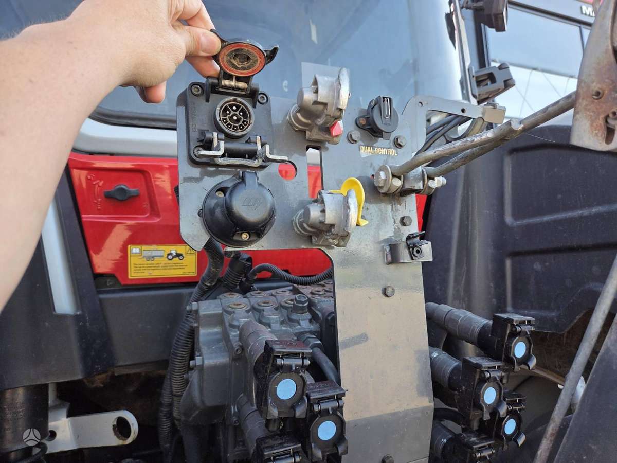 Massey Ferguson 8S.265, тракторы