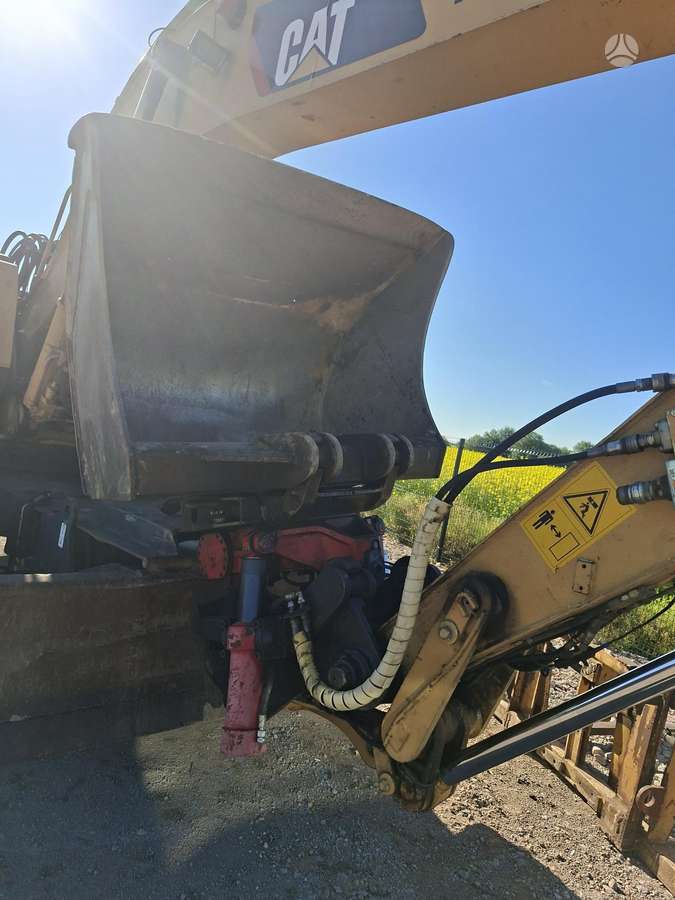 Caterpillar M315, excavator