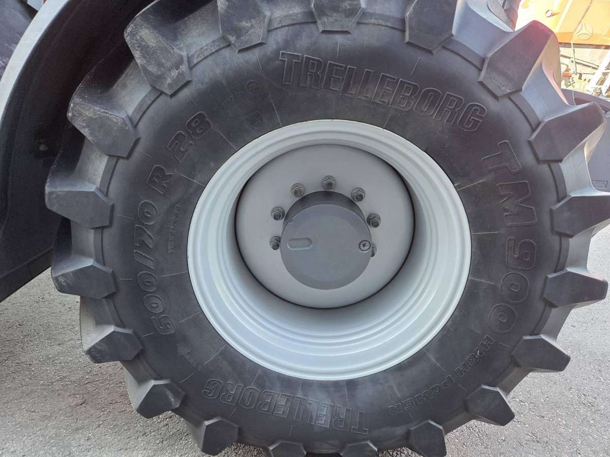 Massey Ferguson 8S.265, тракторы