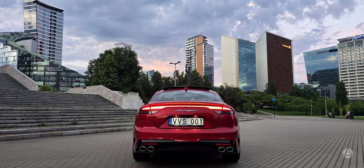 Kia Stinger, 3.3 l., hatchback