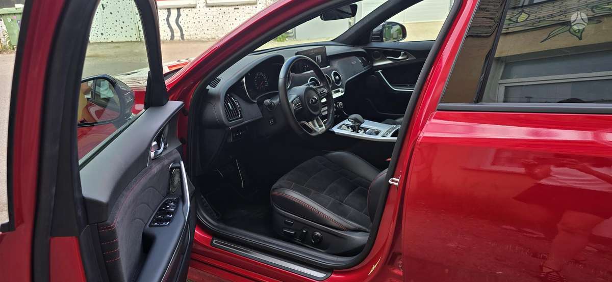 Kia Stinger, 3.3 l., Хэтчбек