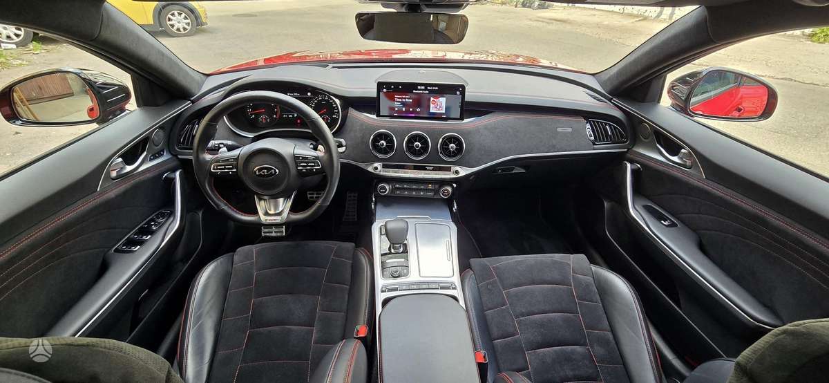 Kia Stinger, 3.3 l., Хэтчбек