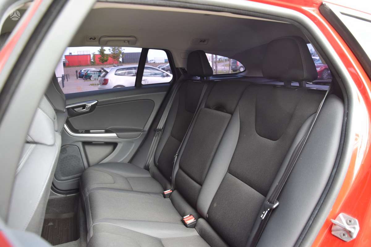 Volvo V60, 2.0 l., Универсал