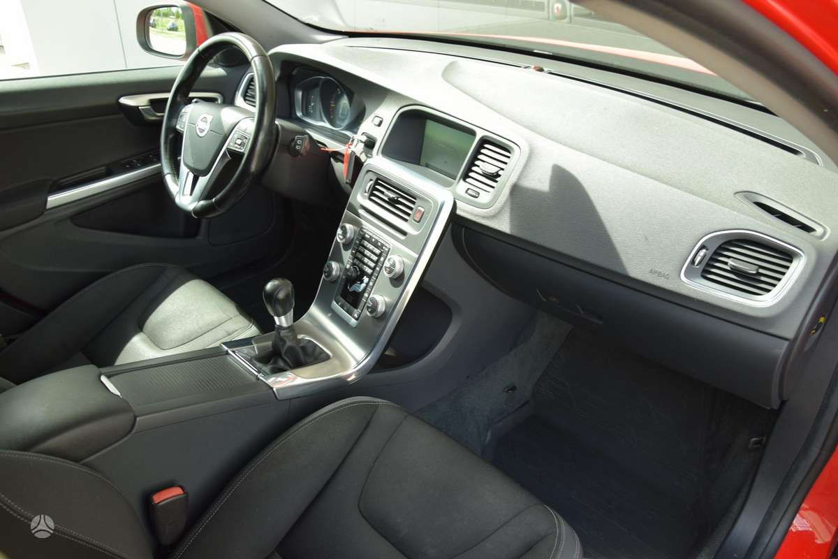 Volvo V60, 2.0 l., Универсал