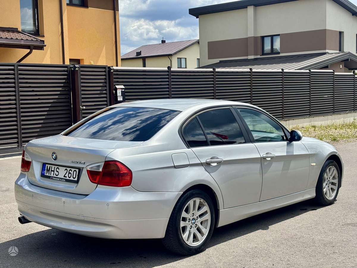 BMW 320, 2.0 l., Седан