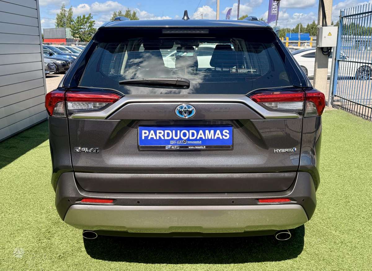 Toyota RAV4 - 7