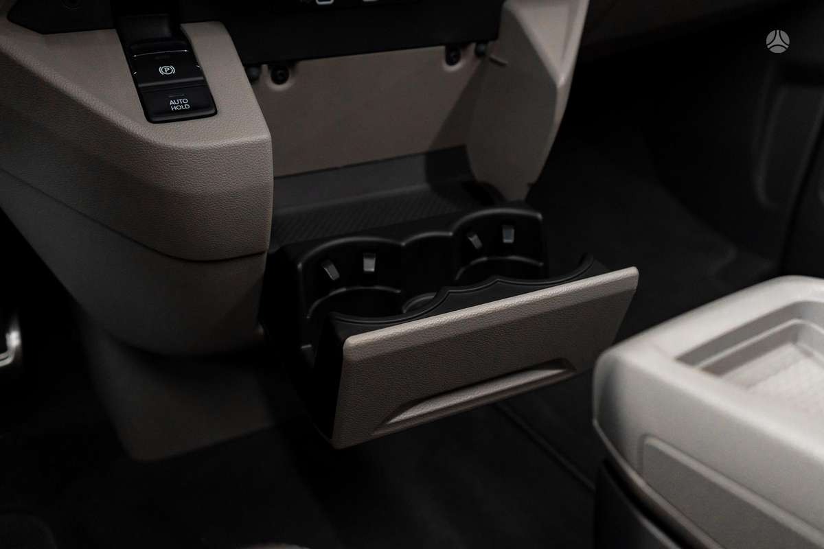 Volkswagen Multivan, 2.0 l., Минивэн