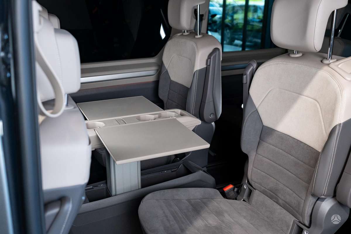 Volkswagen Multivan, 2.0 l., Минивэн
