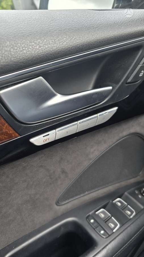 Audi A8, 3.0 l., Седан