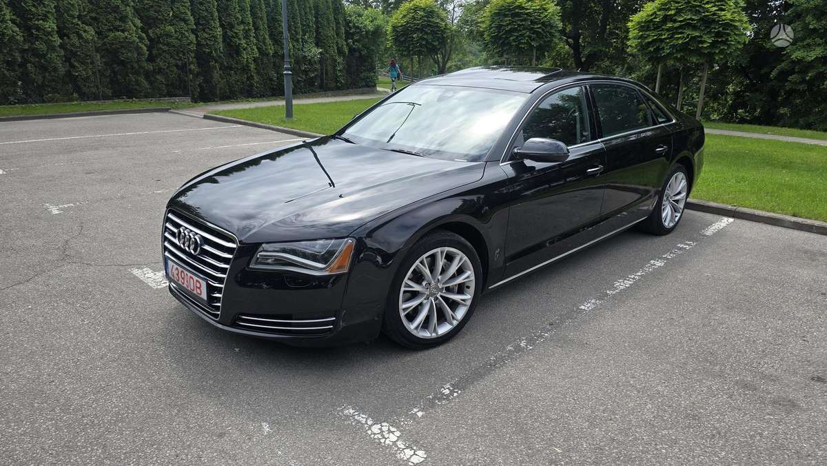 Audi A8, 3.0 l., Седан