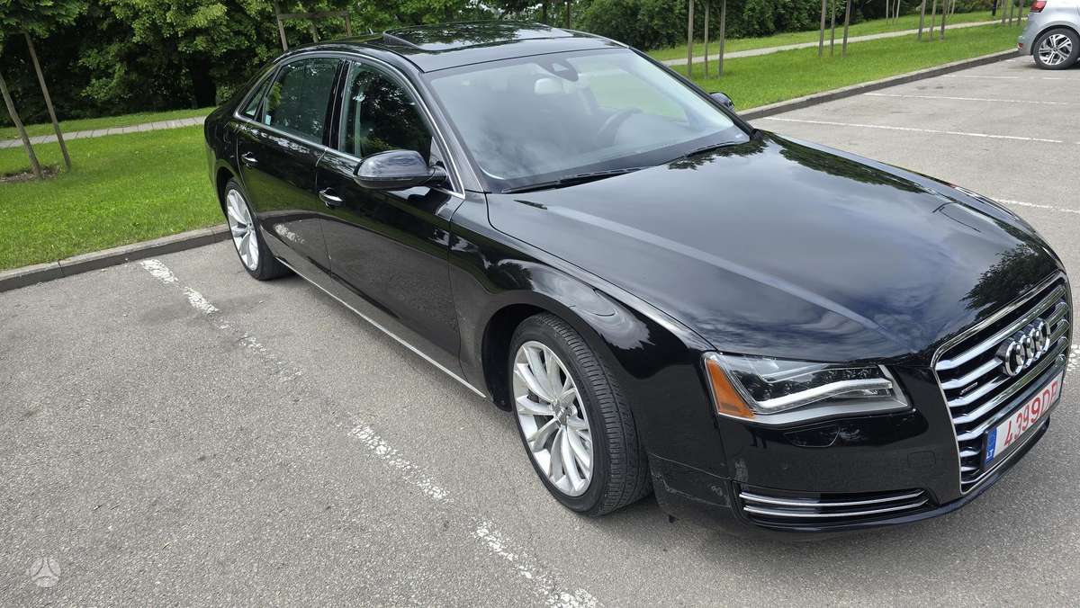 Audi A8, 3.0 l., Седан