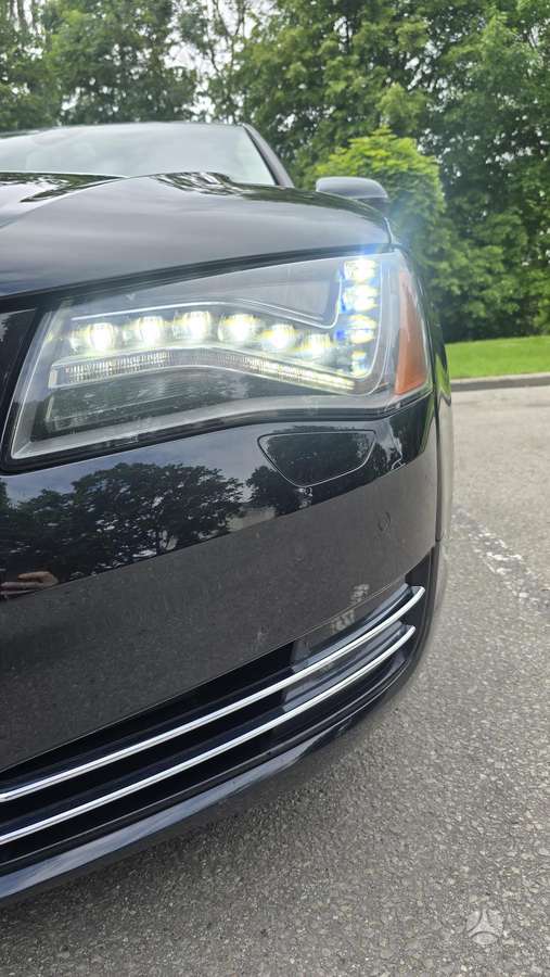 Audi A8, 3.0 l., Седан