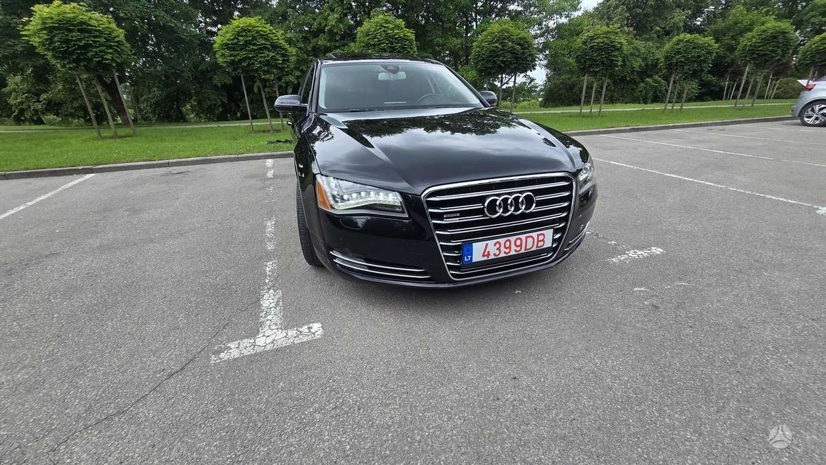 Audi A8, 3.0 l., Седан