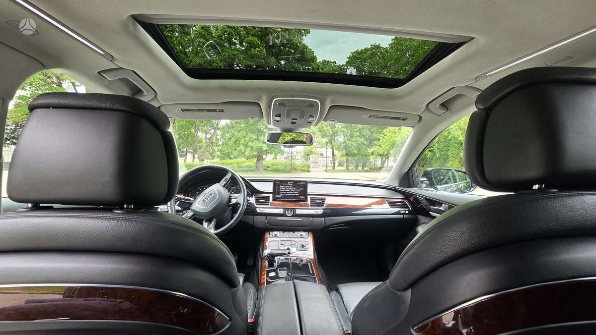 Audi A8, 3.0 l., Седан