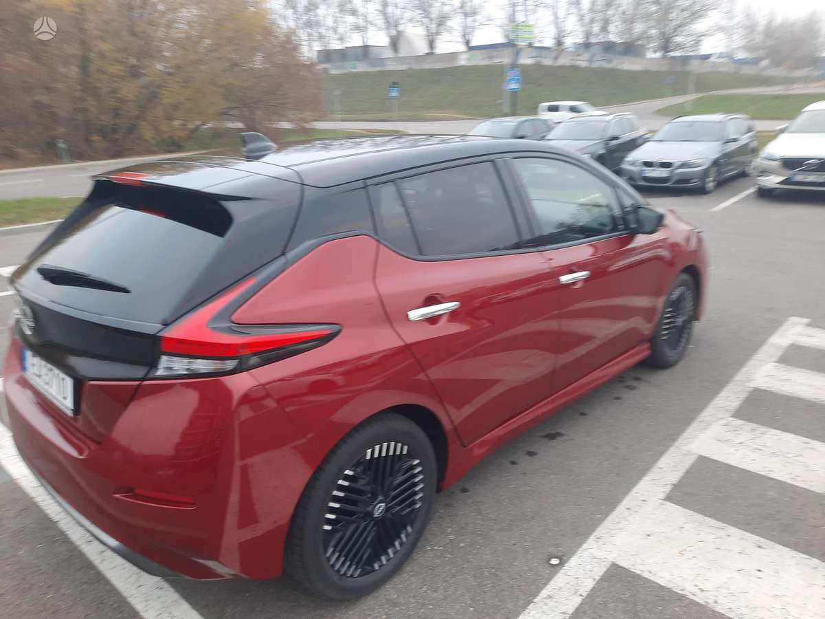 Nissan Leaf, 40 kWh, hatchback