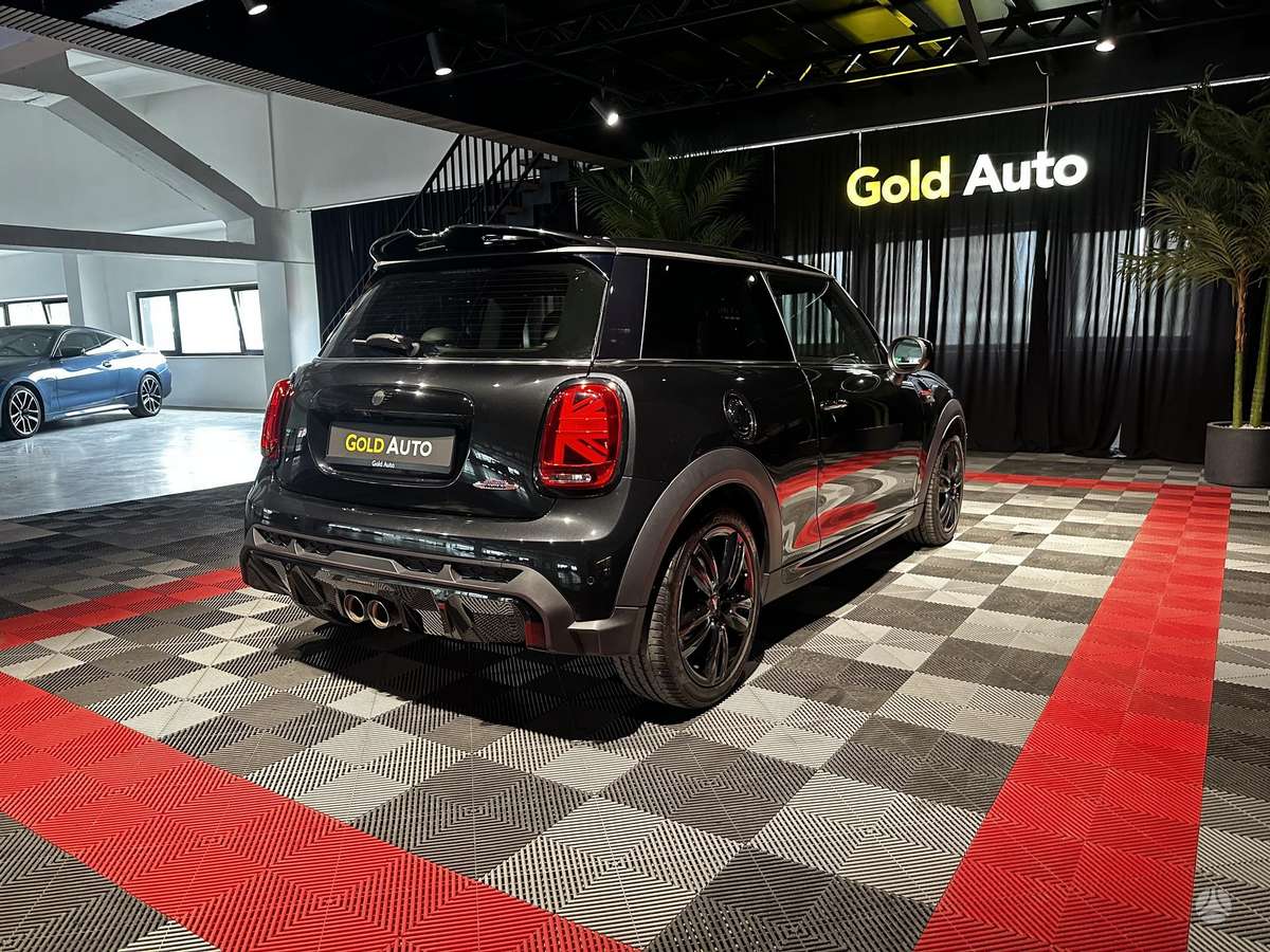 Mini Cooper JCW, 2.0 l., hatchback