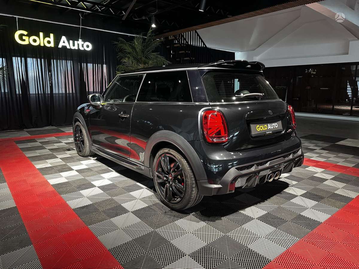 Mini Cooper JCW, 2.0 l., hatchback