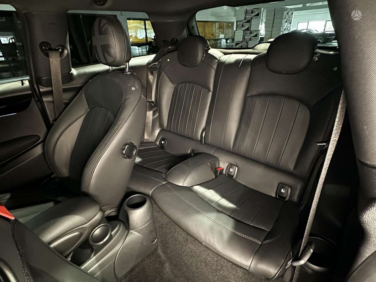 Mini Cooper JCW, 2.0 l., Хэтчбек